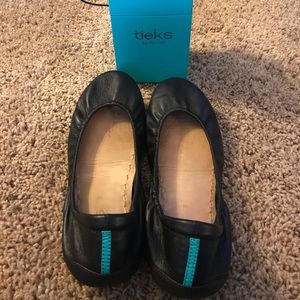 Matte Black Tieks